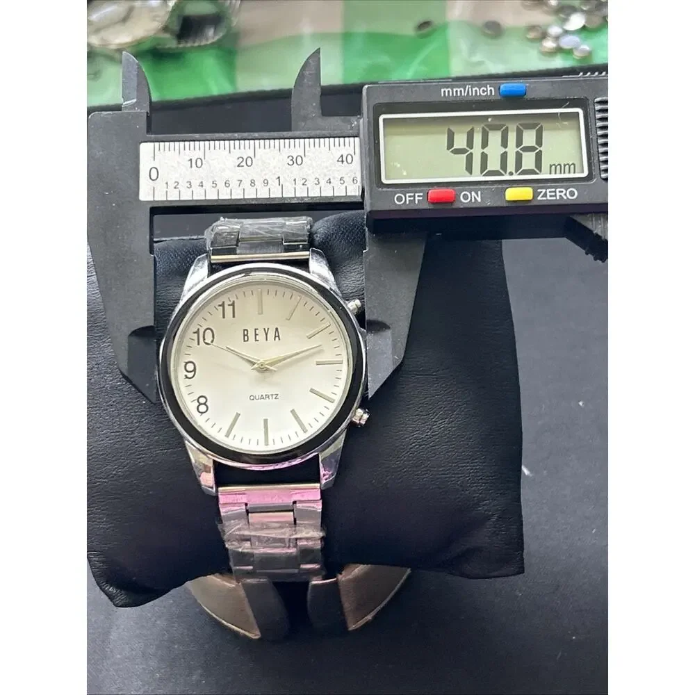 Beya Silver Tone Black Bezel Men’s Quartz Watch